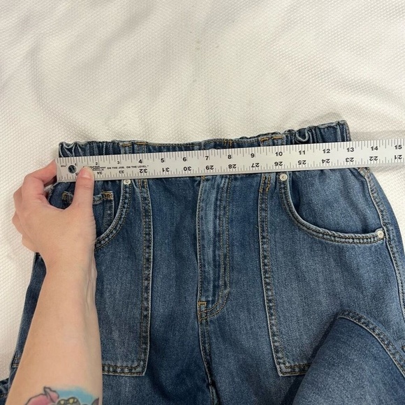 Hudson‎ Remi High-Rise Straight Jeans - Picture 6 of 8